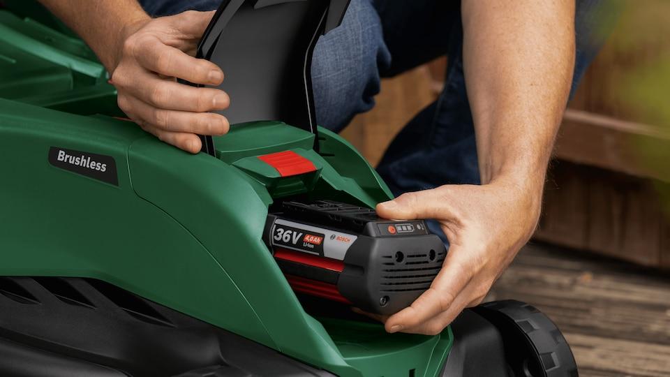 Bosch Home and Garden AdvancedRotak 36V-40-650