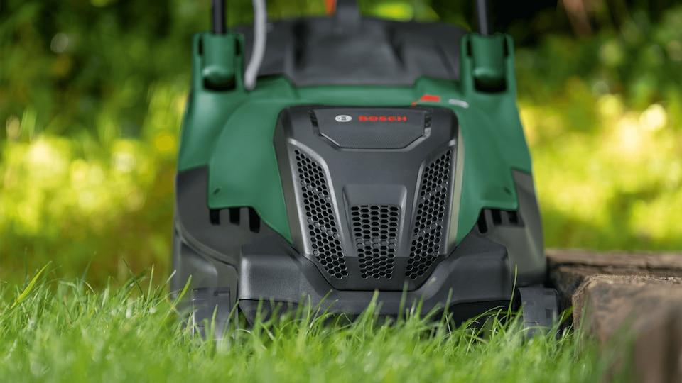 Bosch Home and Garden AdvancedRotak 44-750 Rasenmäher 1800 W